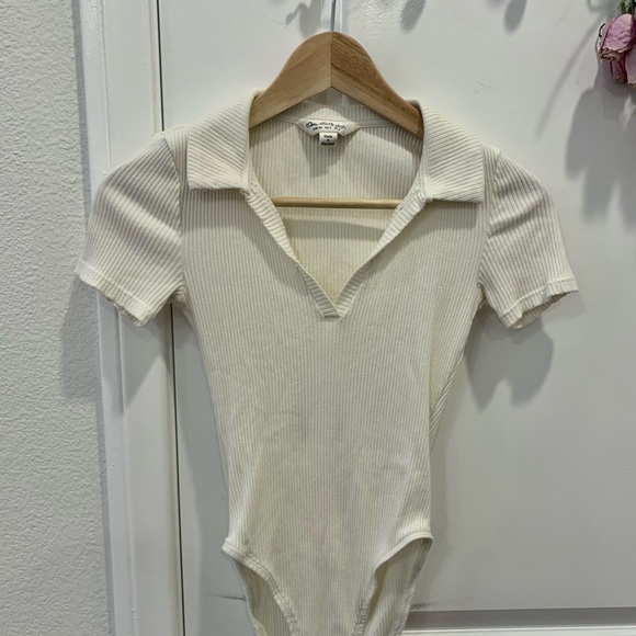 Ivory Short Sleeve Collared Bodysuit - Picture 1 of 4